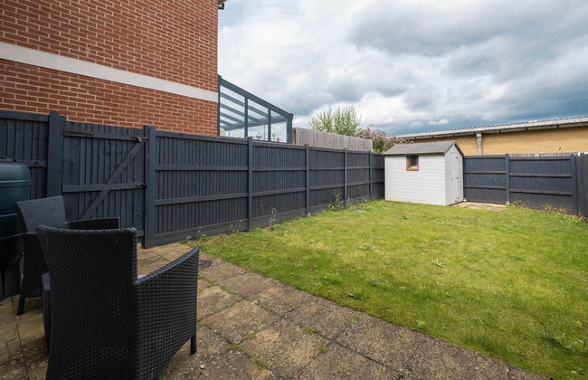 3 Bedroom and 2 Bath House with Balcony - Foto 44