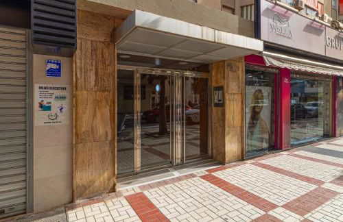 C23 Lovely 4 Bedroom close to Maria Zambrano - Foto 25