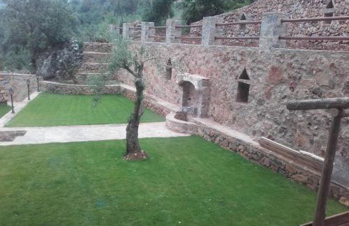 Ellinospito - Photo 21