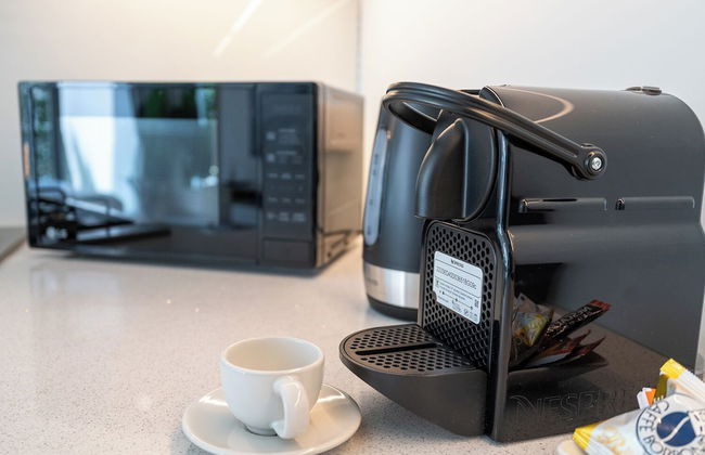 Brand New & Modern Studio JVC - Photo 58