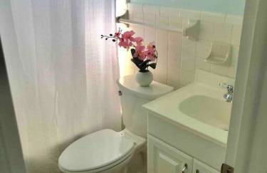 Sailfish Suites 2 - pet friendly & waterfront - Photo 13