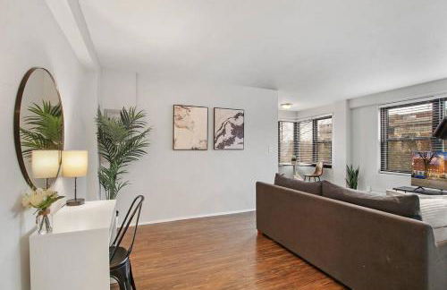 1BR Chic and Cozy Apartment in Chicago - Hyde Park 408 - Photo 13