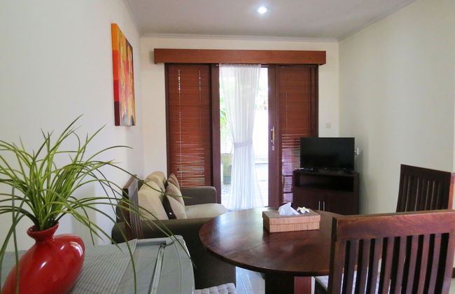 Sekuta Condo Suites - Photo 14