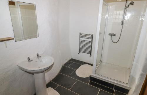 Panteurig Cottage - Photo 15