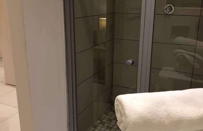 Stunning Apartment in Sandton - Photo 66