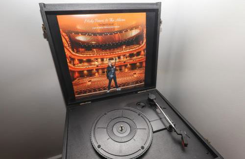 The Poppy Fields Abode - Photo 7