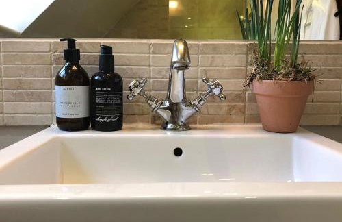 Romantic cosy cottage close to Oxford and The Cotswolds - Foto 22