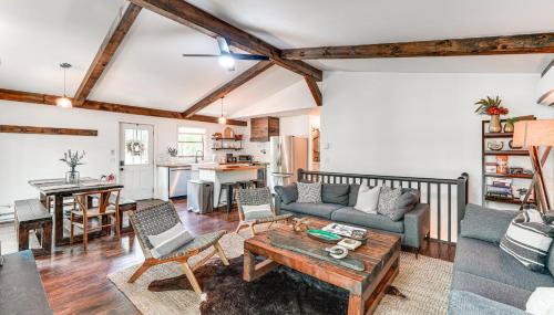 Private Hot Tub Tree-Lined Poconos Home! - Foto 5