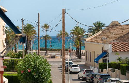 Beach flat with terrace - Foto 6