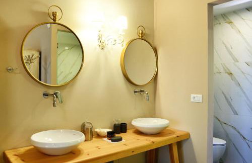 Alexandras's Mansion - Photo 16