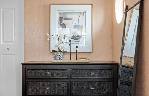 Family Friendly Home Near Beach and Downtown - Photo 16