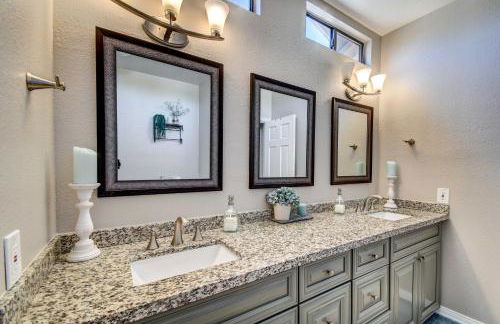 Poolside Backyard Oasis! Scottsdale Family Retreat - Foto 26