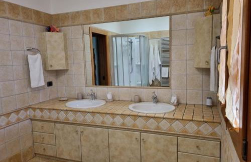 Consuelo House - Photo 18