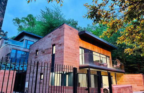 DESIGNER HOUSE - University of Glasgow / Central Glasgow 'Hillhead' West End G12 - Luxurious & Contemporary Detached House / Terrace / Garden / 'electric car charging' Garage Parking - Foto 48