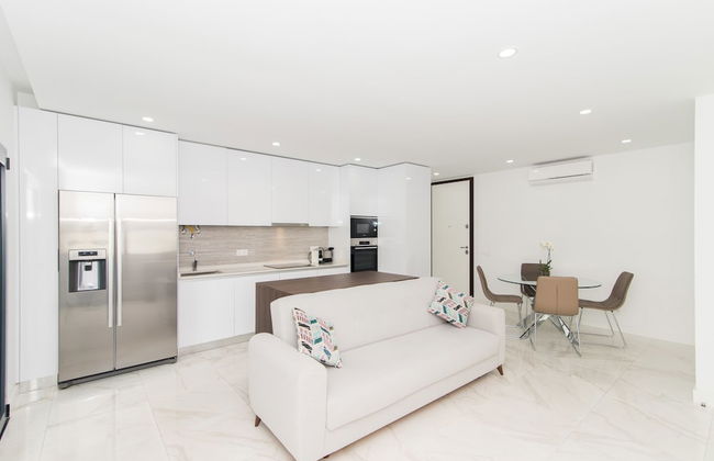 800m From the Boat to Praia das Cabanas, With Pool, Terrace, Wifi and air con - Foto 5