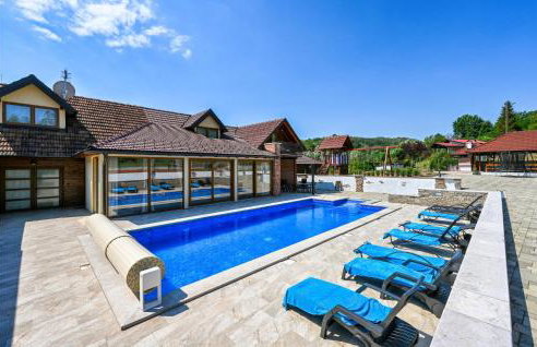 Cozy Home In Donja Batina With Sauna - Photo 1
