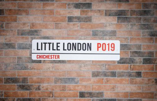 City Centre Entire Studio Apartment- Self check in - Foto 12