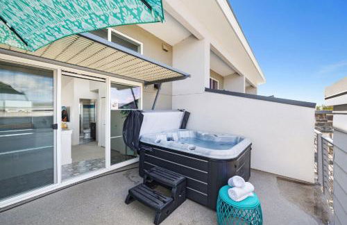 Elegant Townhome Near Old Town, Breweries and River! - Foto 68