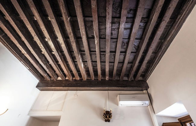 Campo De' Fiori Apartments - Photo 28