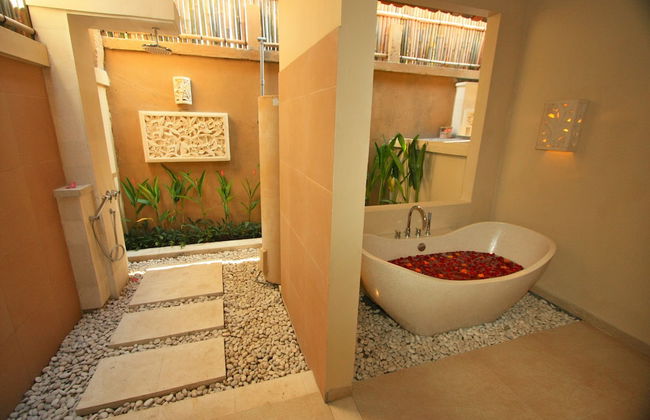 Villa Seriska Seminyak Bali - Photo 60