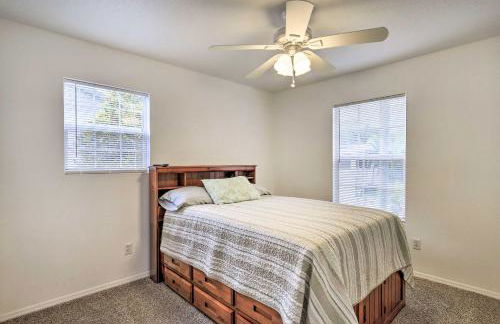 Home with Yard 1 Mi to Indian Rocks Beach and Golf - Foto 16