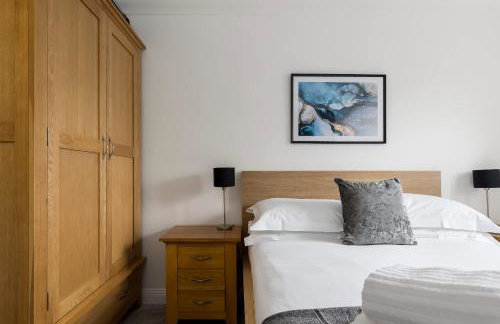 Magnolia House - Beautiful Townhouse in Old Town Poole - Photo 29