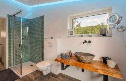 Adenauer Zwölf - Das 5 Sterne Ferienhaus mit Sauna und Garten am Eifelsteig - Foto 13