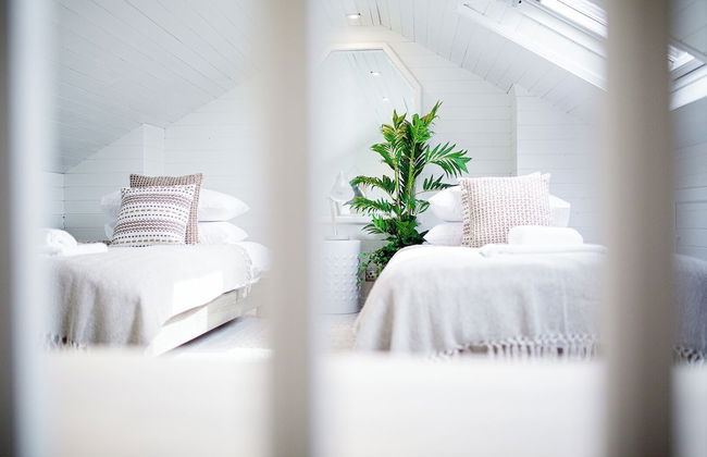 Stunning Townhouse with Large Garden - Photo 9