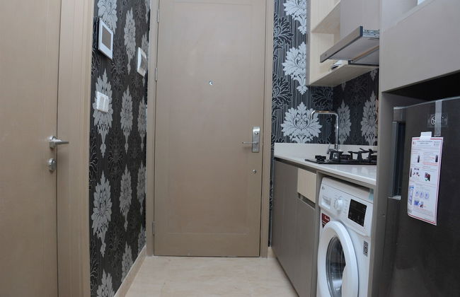 Best Price Studio Apartment at Gold Coast - Foto 10