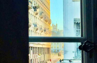 Art de Recevoir - Charmant cocon au cœur de Lyon avec vue sur Fourvière - Foto 13