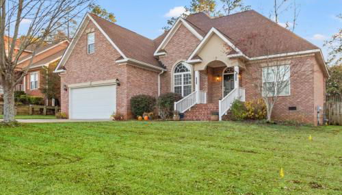 Private Fenced Yard • Sleeps 10 • Mins to Malls - Foto 2