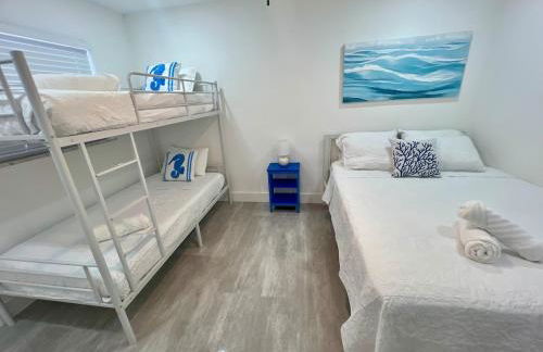 20 OFF BLUE WAVE 10min Beach and Airport - Foto 9