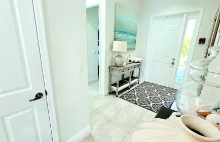 PoshPadz Pool Villa, Hot Tub, Near Beach, Sleeps 6 - Photo 14