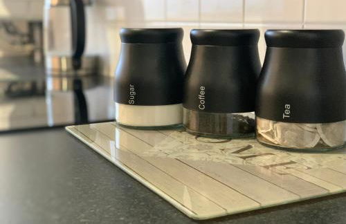 Modern Cosy Warm Home With Free Parking - Foto 11