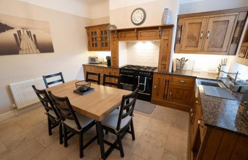 4 Bed End Terrace - sleeps 7 - Photo 14