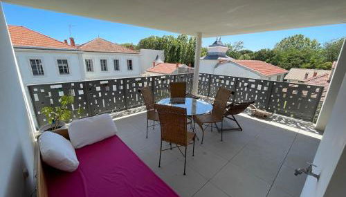 Large apartment with air conditioning, terrace and parking - Foto 2