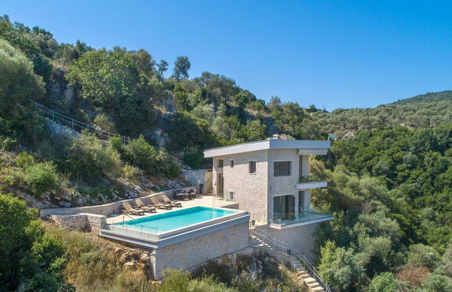 Spilia Bay House in Lefkada - Photo 2