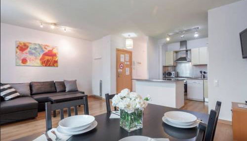 Central Apartment - Photo 2