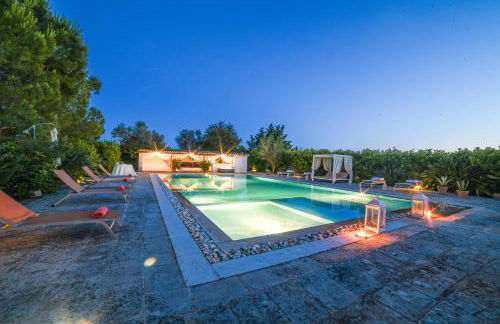 Villa Nina Luxury With Pool - Happy Rentals - Foto 1