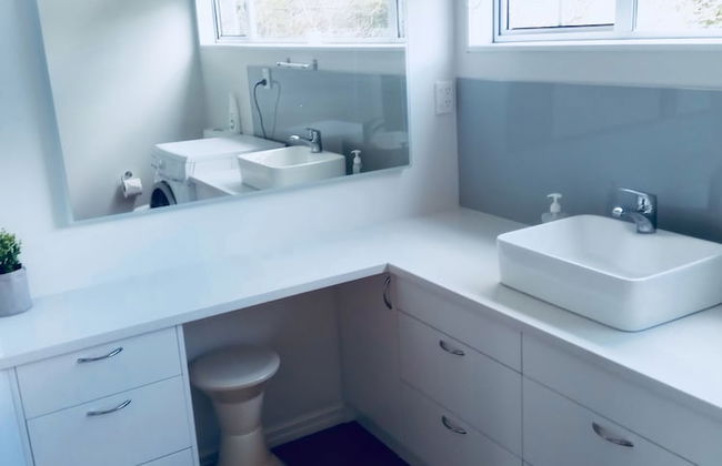 Magical Retreat with Luxury Pool & Spa - Foto 7