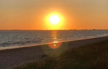 VILLA 600m de la plage calme Location possible à partir de 3 nuitées, pouvant accueillir 6-8 pers Activités nautiques randonnée vélo pêche golf casinos - Foto 46