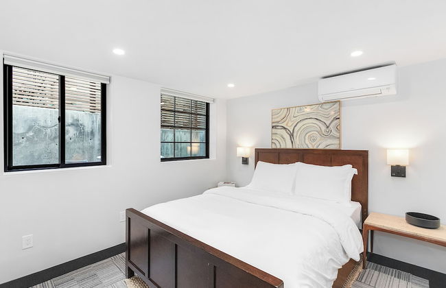 Sunnyside Studio on Green Lake - Photo 10