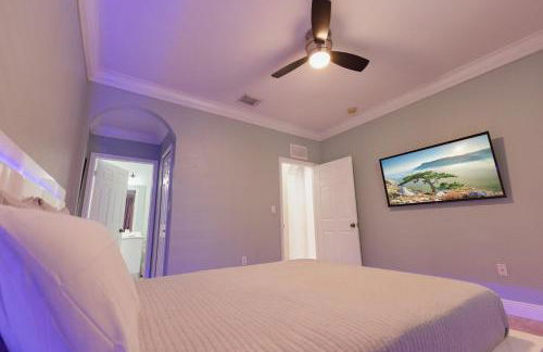 Miami Getaway Heated Pool Villa with Mini Golf & BBQ - Foto 36