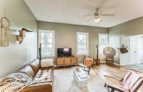 Old School Charm | Sleeps 6 - Foto 35