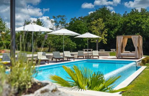 Villa Villag - Photo 1