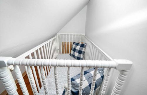 Secluded Waterfront Retreat for 23 - Dock Pets OK - Photo 108