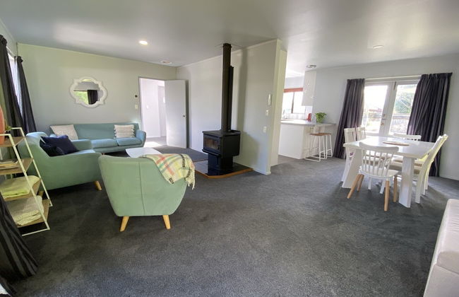 Motuoapa Bay Chalets - Photo 29