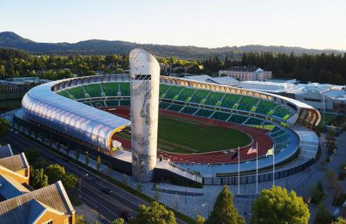 Cozy Luxury - King Bed, Coffee Bar, Sleeps 5 - Foto 42