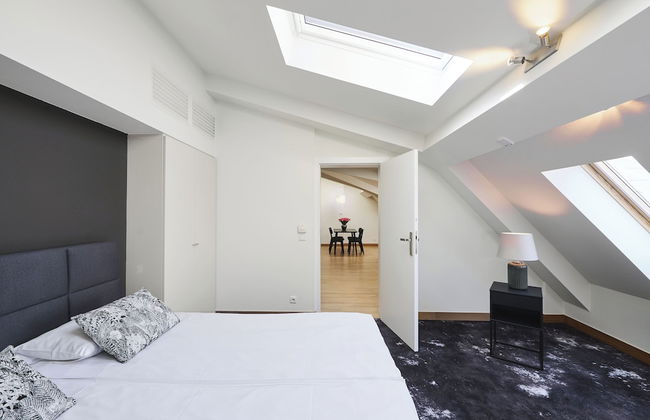 Mamaison Residence Diana - Photo 9