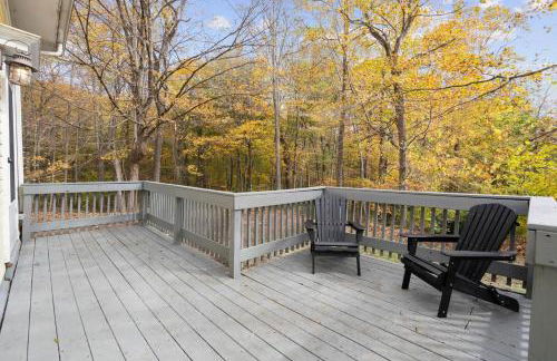 Spacious-5 Beds! 3 Mi to Mohegan - Foto 32